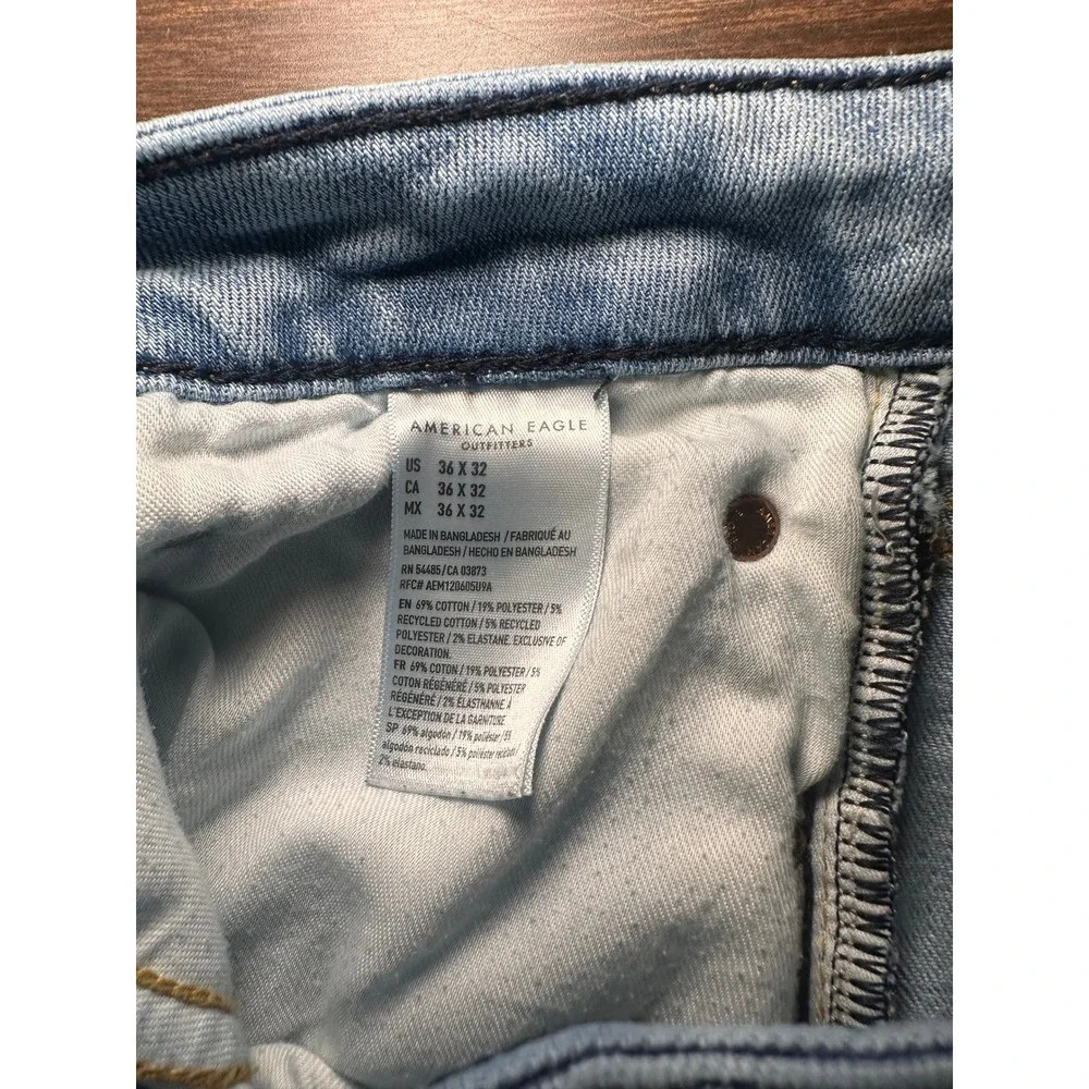 American Eagle Airflex+‎ Slim Straight Light Wash Blue Jeans Mens 36x32